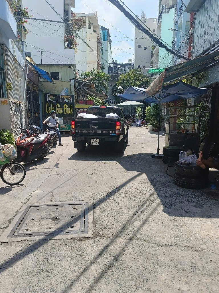 Nhà Thành Thái, 5 tầng BTCT, hẻm 6m, Quận 10, 45m2, nhỉnh 8.x tỷ